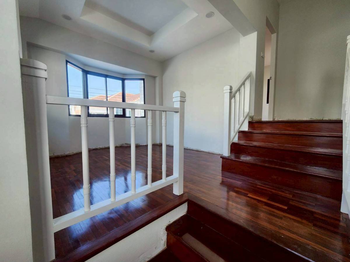 For SaleHouseNonthaburi, Bang Yai, Bangbuathong : 2-story detached house for sale, Thanasiri Rattanathibet, Bang Yai, Bang Bua Thong, Nonthaburi, Central Westgate Bang Yai, MRT (Purple Line), Bang Rak Yai Station. and Bang Phlu Station