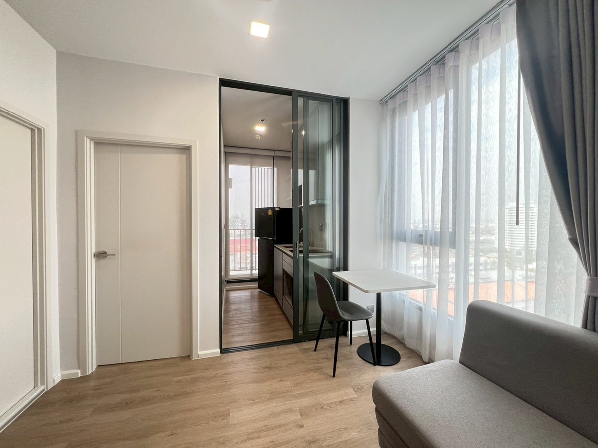 ให้เช่าคอนโดรามคำแหง หัวหมาก : ให้เช่า คอนโด ติดถนนรามคำแหง ใกล้รถไฟฟ้า โมดิซ ไรห์ม รามคำแหง  ห้องมุม