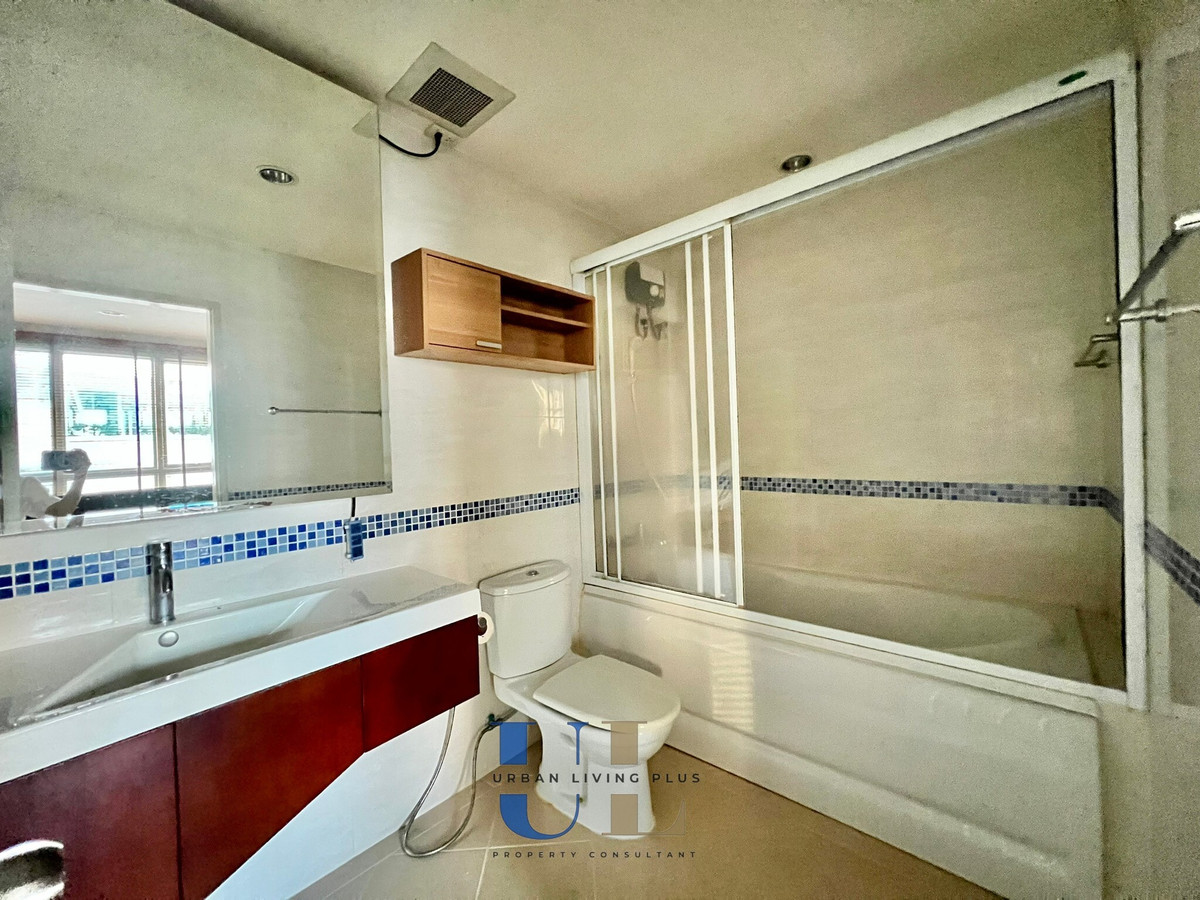 ให้เช่าคอนโดสาทร นราธิวาส : ( UL2405274 ) Tel/Line 096-247-9369✨ ให้เช่า LIFE@SATHORN10 Condo , 2 ห้องนอน, 2 ห้องน้ำ, 65 ตร.ม. พร้อมอยู่, ราคาพิเศษ!!