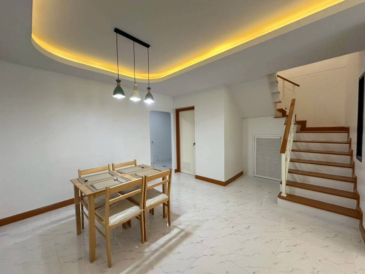 For SaleTownhomePathum Thani,Rangsit, Thammasat : 2-story townhouse, 17.8 sq m. (entire house renovated) Pruksa Village 60/1 Rangsit-Bang Phun Rangsit-Pathum Thani Rd. Mueang Pathum Thani, Pathum Thani