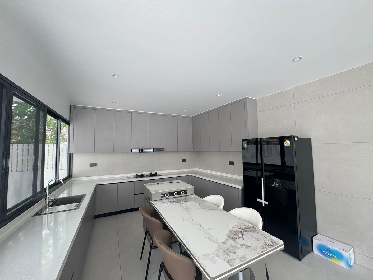 For SaleHousePattaya, Bangsaen, Chonburi : Single house Grand PMC 2 / 3 Bedrooms (FOR SALE) BEWN050