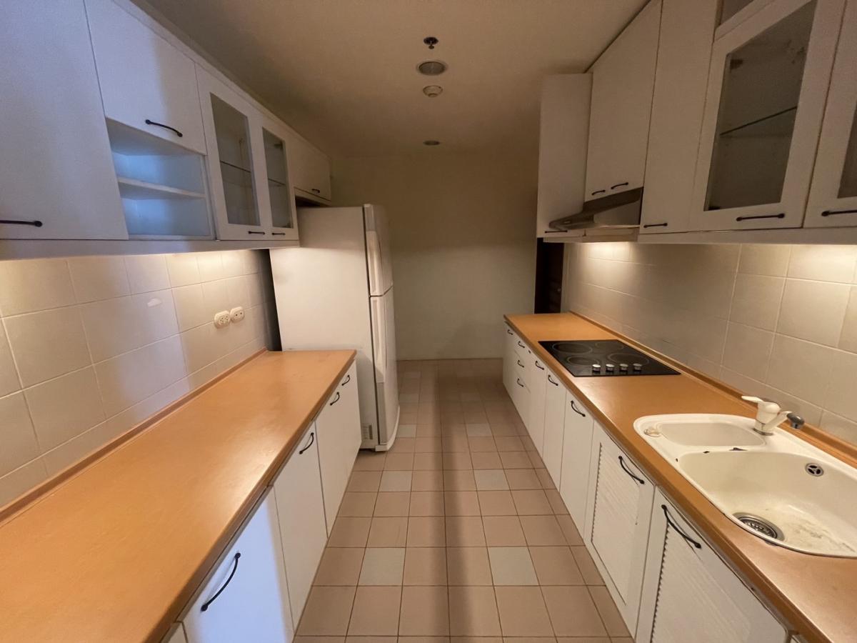 ขายคอนโดวิทยุ ชิดลม หลังสวน : 28/02/2026, รวมค่าโอนLuxury 2 Bed Condo @ Grand Langsuan ใจกลางชิดลม กว้าง 170 ตรม. ราคาพิเศษ 28.9 ล้าน พร้อมสิ่งอำนวยความสะดวกครบ!