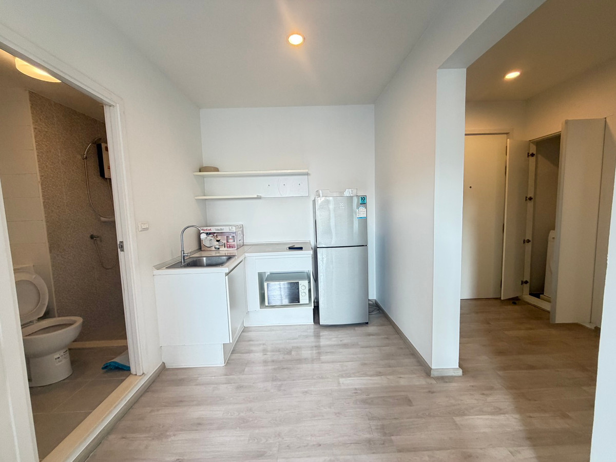 ให้เช่าคอนโดวิภาวดี ดอนเมือง หลักสี่ : ให้เช่าพลัมคอนโด เซ็นทรัลเวสเกต เฟส 1 ชั้น 7  2 ห้องนอน  ราคา 14,000 บาท /เดือน 