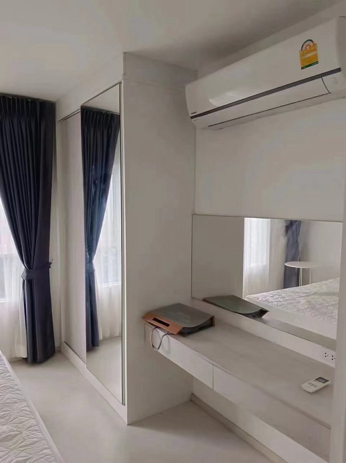 For SaleCondoSamut Prakan,Samrong : Owner Post Price lower than market 
 Condo for sale Aspire Erawan