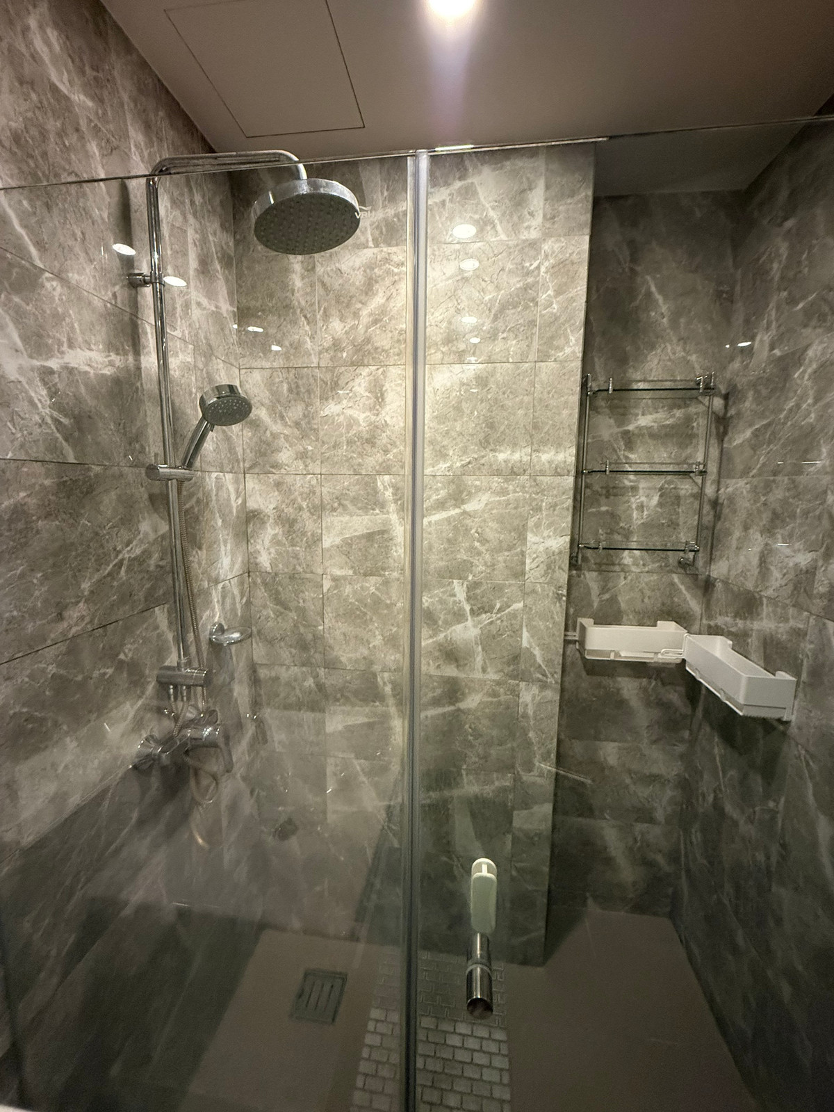 ให้เช่าคอนโดราชเทวี พญาไท :  IDEO Q Siam - Ratchathewi 40 ตร.ม ชั้น 10 (one bedroom)เดินไปพารากอน400เมตร BTSพญาไท  ★Private Lift ไอดีโอ คิว สยาม - ราชเทวี