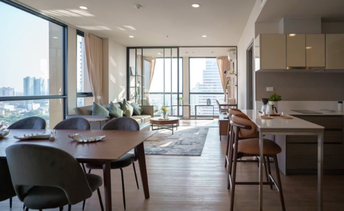 For RentCondoSathorn, Narathiwat : The Issara Sathorn Condo for Rent