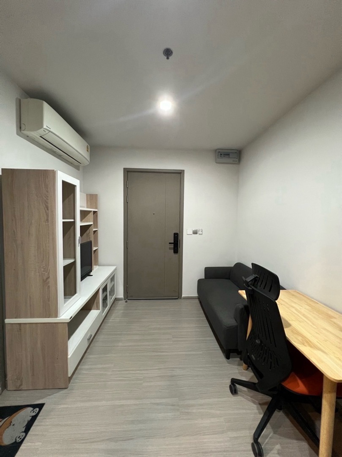 ให้เช่าคอนโดพระราม 9 เพชรบุรีตัดใหม่ RCA : ให้เช่า Life Asoke Hype ☎️0912322009