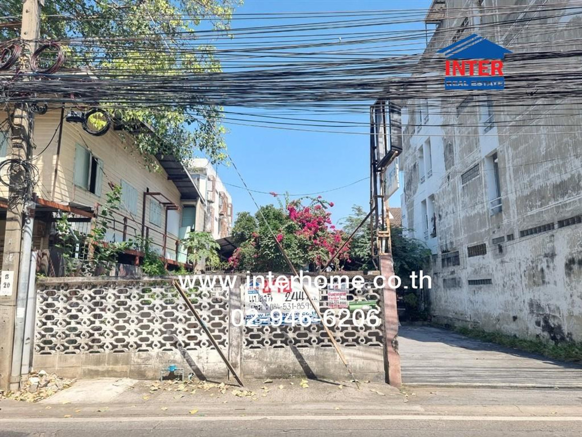 ขายที่ดินปิ่นเกล้า จรัญสนิทวงศ์ : ที่ดินเปล่า 150 ตร.ว. ที่ดินเปล่า ซอยอรุณอมรินทร์49 ใกล้ห้างพาต้า ปิ่นเกล้า ถนนอรุณอมรินทร์ ถนนจรัญสนิทวงศ์ เขตบางกอกน้อย กรุงเทพมหานคร