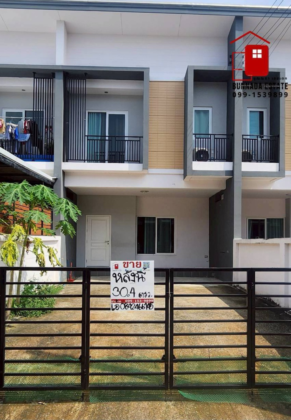 For SaleTownhomePathum Thani,Rangsit, Thammasat : 2-story townhome for sale (price negotiable) Grand View Village, Pathum Thani, Sai Nai.