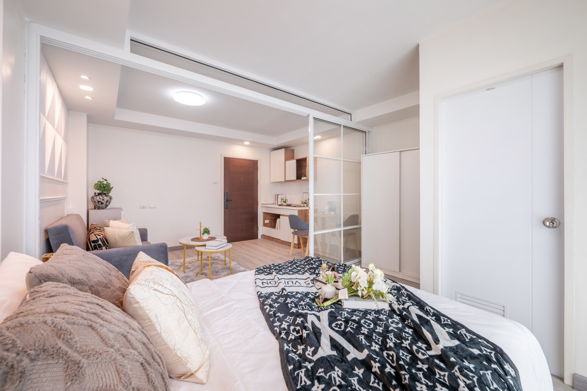 For SaleCondoOnnut, Udomsuk : Condo near the BTS, in the heart of the city, prime location! The Log 3 - Sukhumvit, low price starting at 5000 baht per month, fully furnished condo, just pack your bags and move in!!!!