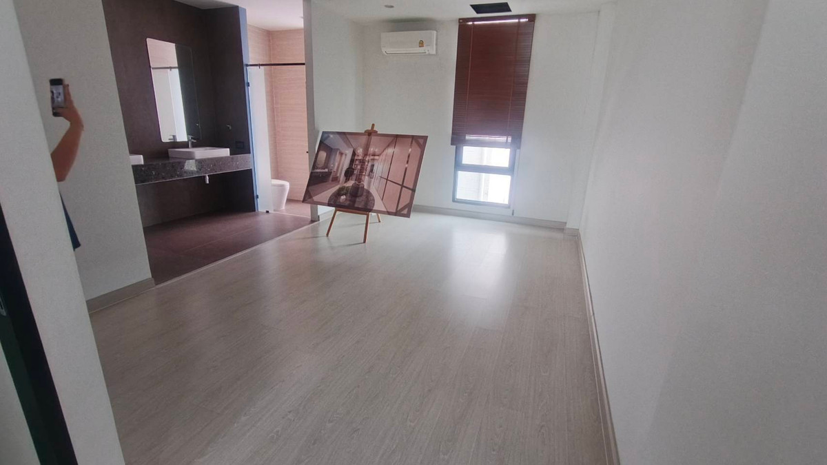 ขายทาวน์โฮมรัชดา ห้วยขวาง : ✨ขายทาวน์เฮาส์3.5ชั้นราคาพิเศษยูนิตสุดท้ายย่านรัชดา32 3ห้องนอน แปลงมุม มีความเป็นส่วนตัว ใกล้รถไฟฟ้า เดินทางสะดวก