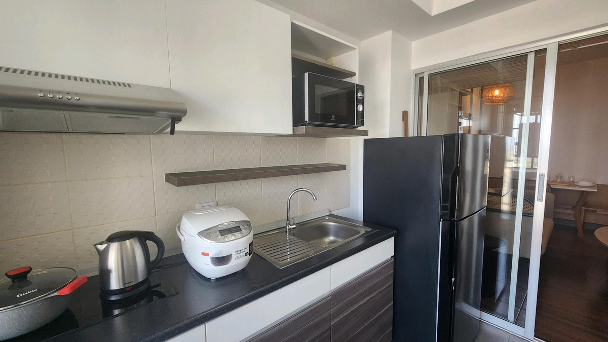 ให้เช่าคอนโดเชียงใหม่ : Supalai Monte 2 | ให้เช่า 1 ห้องนอน ไซต์ใหญ่ วิวสวย เห็นภูเขา และห้องมีโต๊ะทำงาน เอาฟูกมาใส่เพิ่มได้ สะดวกสะบาย เดินถึงเซ็นทรัล เฟส เชียงใหม่