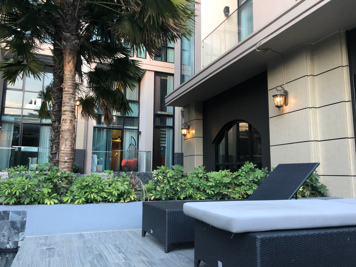 For SaleCondoOnnut, Udomsuk : Condo for sale the Unique Sukhumvit 62/1, 8-story condo, near BTS Bang Chak, beautiful room, resort style condo.