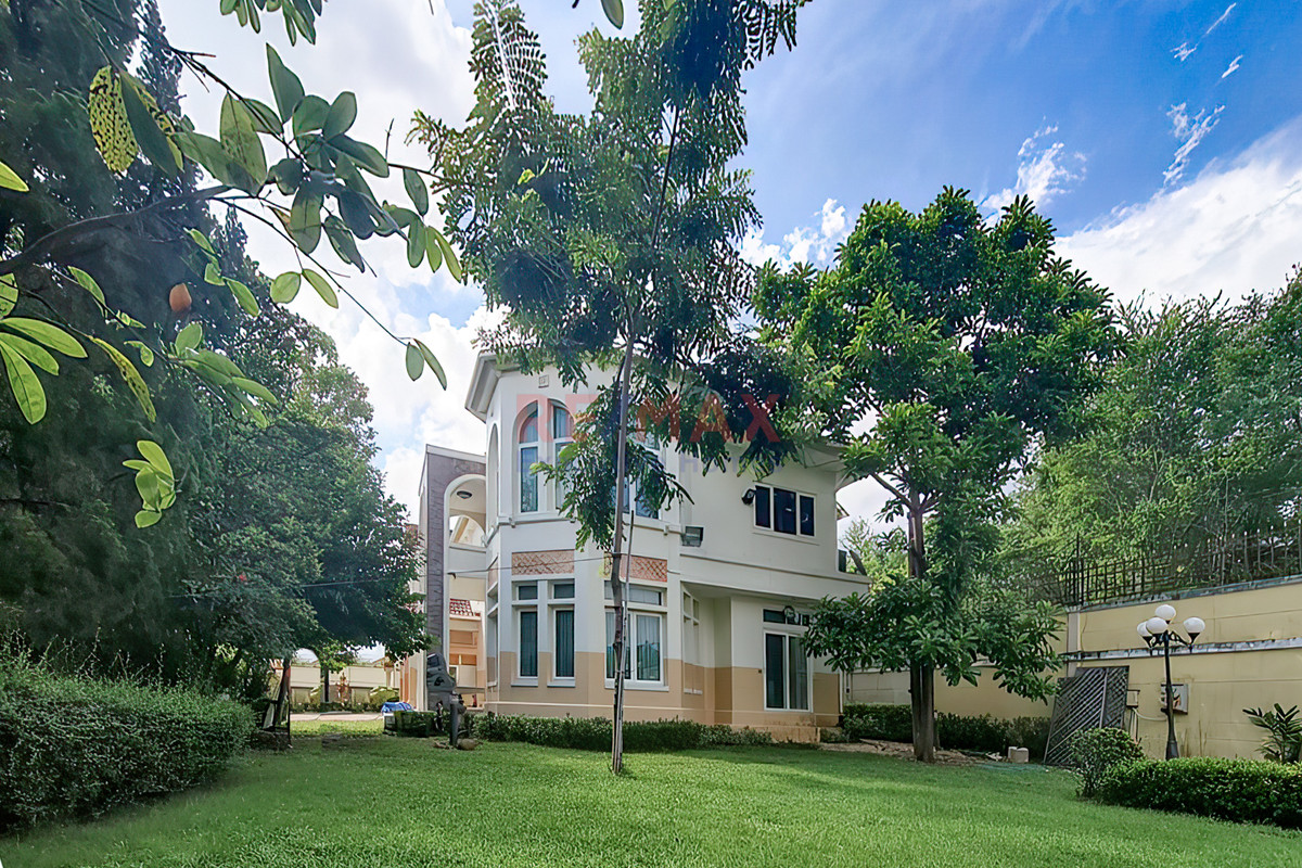 ขายบ้านลาดกระบัง สุวรรณภูมิ : ขายด่วน! บ้านพร้อมที่ดินใหญ่ 181 ตร.ว. ใกล้สวนหลวง ร.9 เพียง 2.5กม.