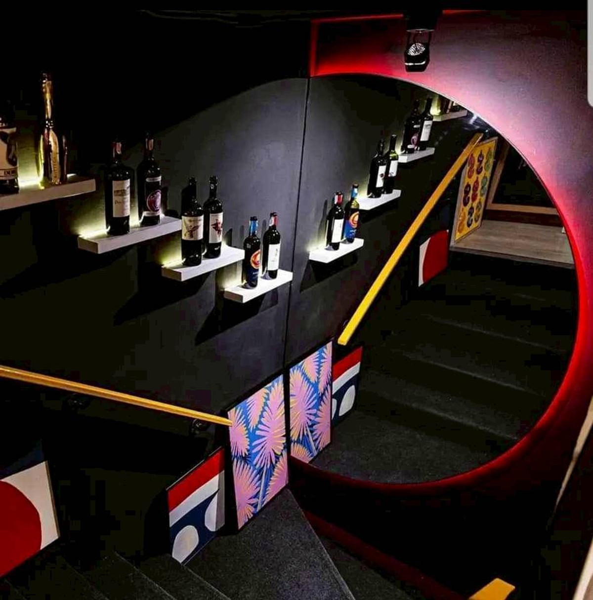 ให้เช่าร้านค้า/ตลาดนัดสาทร นราธิวาส : 🌟 โอกาสทอง! ให้เช่าร้านอาหารชื่อดัง ย่านสาทร 🌟