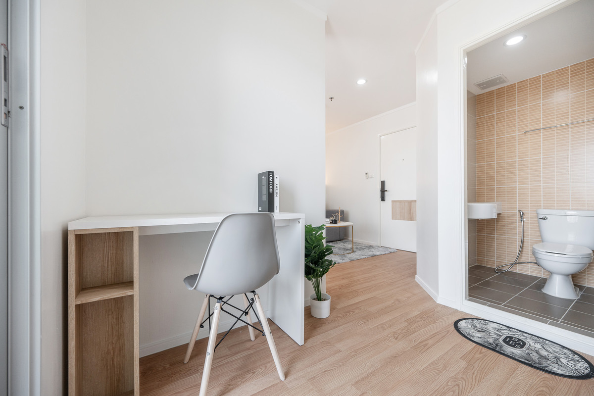 For SaleCondoBang Sue, Wong Sawang, Tao Pun : Condo near the BTS, only 5 minutes! Complete facilities Plus lots of furniture so you can just carry your bags and move in! Lumpini Ville Prachachuen-Phongphet 2