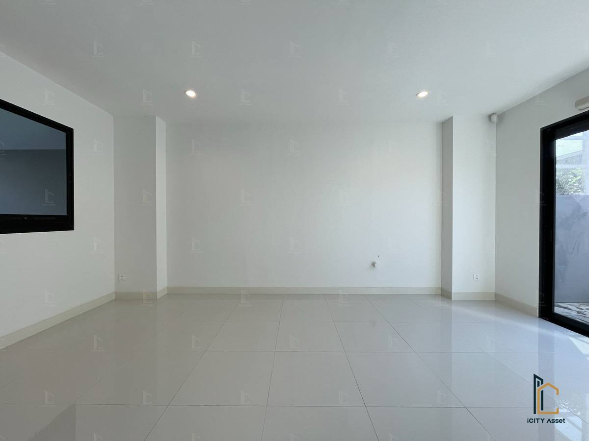 For SaleTownhomePattanakan, Srinakarin : 🔥🔥Best price!! 3b4b 9.5mb - Nirvana Define Krungthep Kreetha 📞Call 090 919 9898