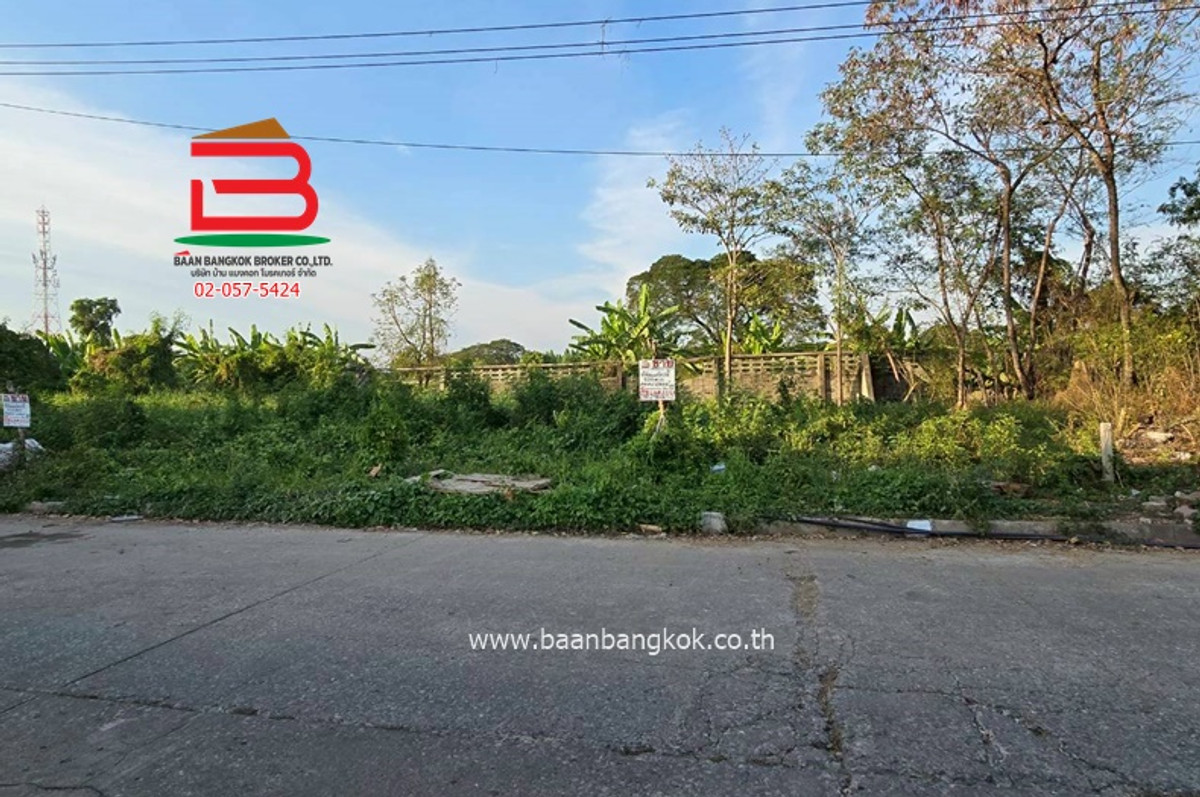 ขายที่ดินมีนบุรี-ร่มเกล้า : 11427,  ที่ดินเปล่า ร่มเกล้า ซอย 7 (ใกล้ตลาดมีนบุรี) เนื้อที่ 109 ตรว. แขวงมีนบุรี เขตมีนบุรี