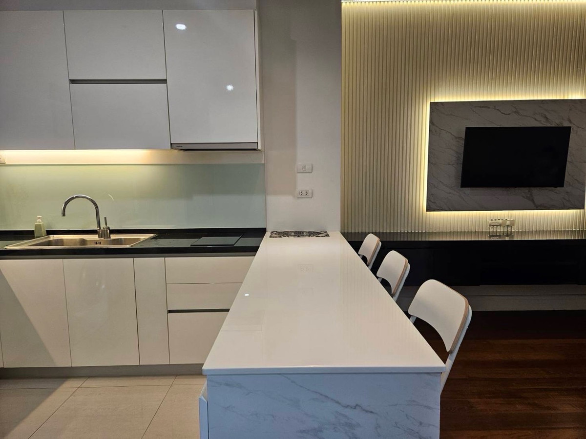 For RentCondo : The Crest Sukhumvit 24. for rent - 0816037454
