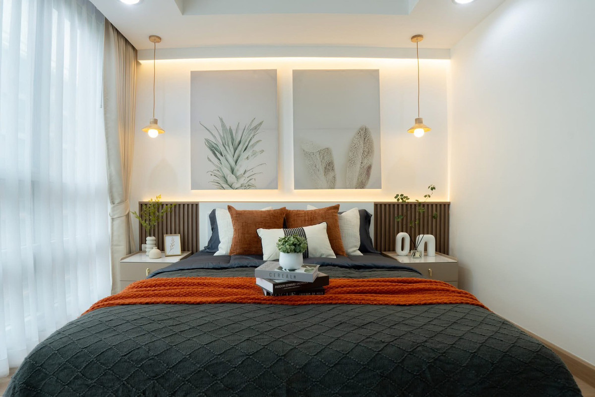 For SaleCondoRatchadapisek, Huaikwang, Suttisan : #Ratchada𝟏𝟕 large room 𝟑𝟕 sq m✨ || 🚝 𝟒𝟓𝟎 meters walking to #𝐌𝐑𝐓Sutthisan || 𝟑 minutes Huai Khwang Market 🛍️ 𝟏𝟎 minutes #Central Rama𝟗