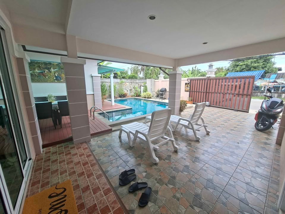 ให้เช่าบ้านพัทยา บางแสน ชลบุรี สัตหีบ : 🏡 Pool Villa ให้เช่า | หมู่บ้าน ซีรีนเพลส ห้วยใหญ่ | 3 ห้องนอน | เลี้ยงน้องหมาได้ | เพียง 38,000 บาท/เดือน