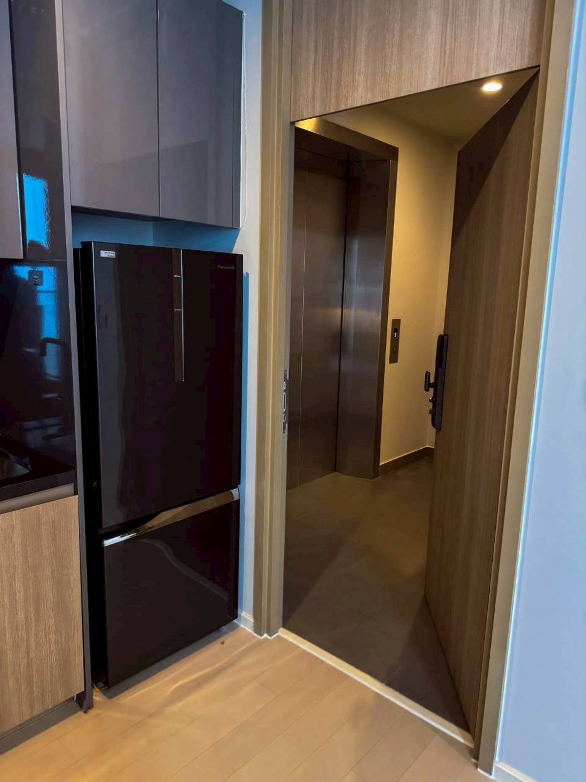 ให้เช่าคอนโดวิทยุ ชิดลม หลังสวน : ✅ NBP152 ✅ Line : @p2nproperty