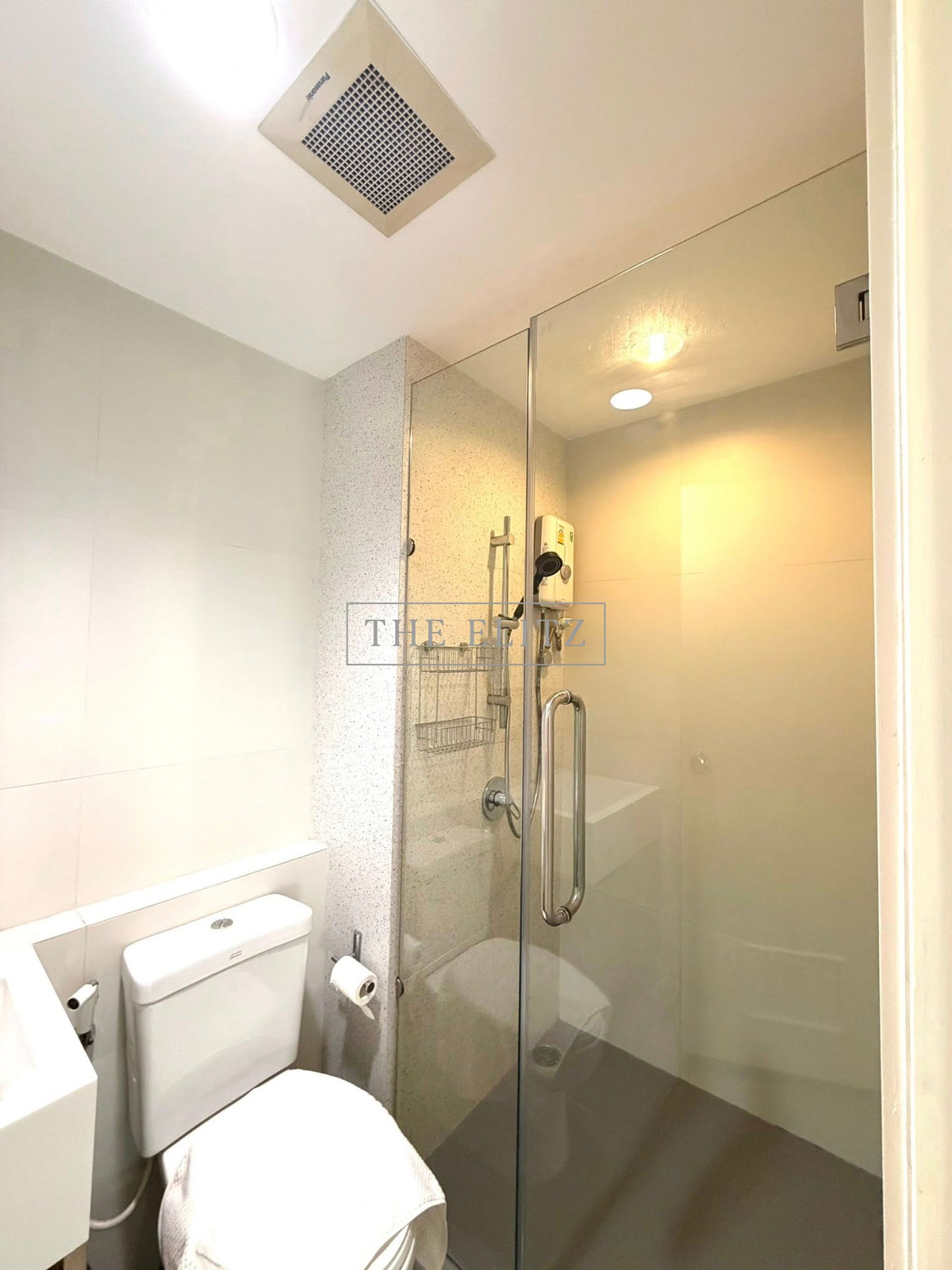 For RentCondoRamkhamhaeng, Hua Mak : ✨ Living in a Large Garden ✨ Fuse Mobius Ramkhamhaeng, experience a large green space in the heart of the city, airy rooms, beautiful views 💕