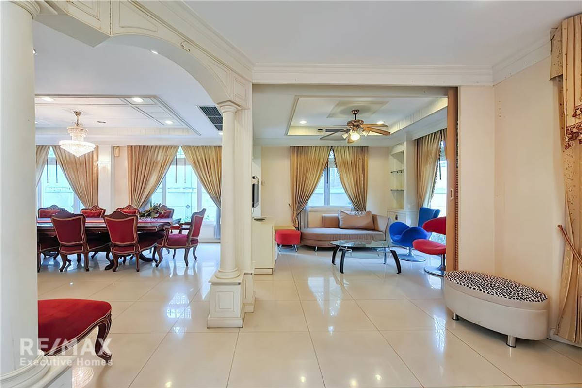 ขายบ้านลาดกระบัง สุวรรณภูมิ : ขายด่วน! บ้านพร้อมที่ดินใหญ่ 181 ตร.ว. ใกล้สวนหลวง ร.9 เพียง 2.5กม.