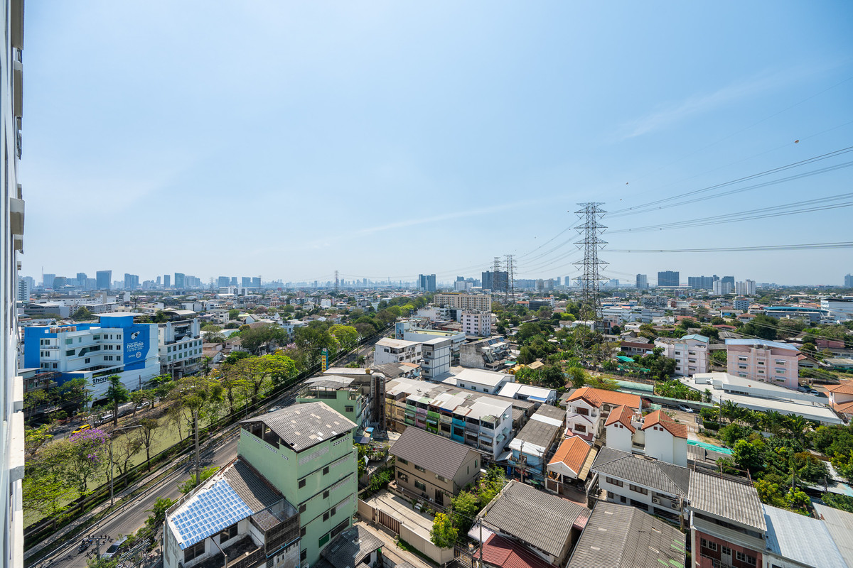 For SaleCondoBang Sue, Wong Sawang, Tao Pun : Condo near the BTS, only 5 minutes! Complete facilities Plus lots of furniture so you can just carry your bags and move in! Lumpini Ville Prachachuen-Phongphet 2