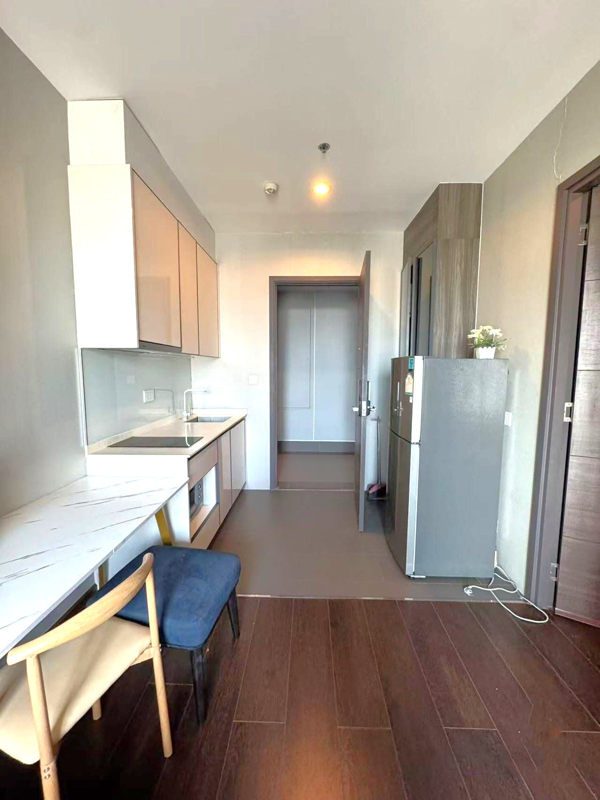 ขายคอนโดสุขุมวิท อโศก ทองหล่อ : ⚡️ห้องชั้นสูงราคาดี เหลือเพียงแค่ห้องเดียวเท่านั้น | คอนโด C Ekkamai