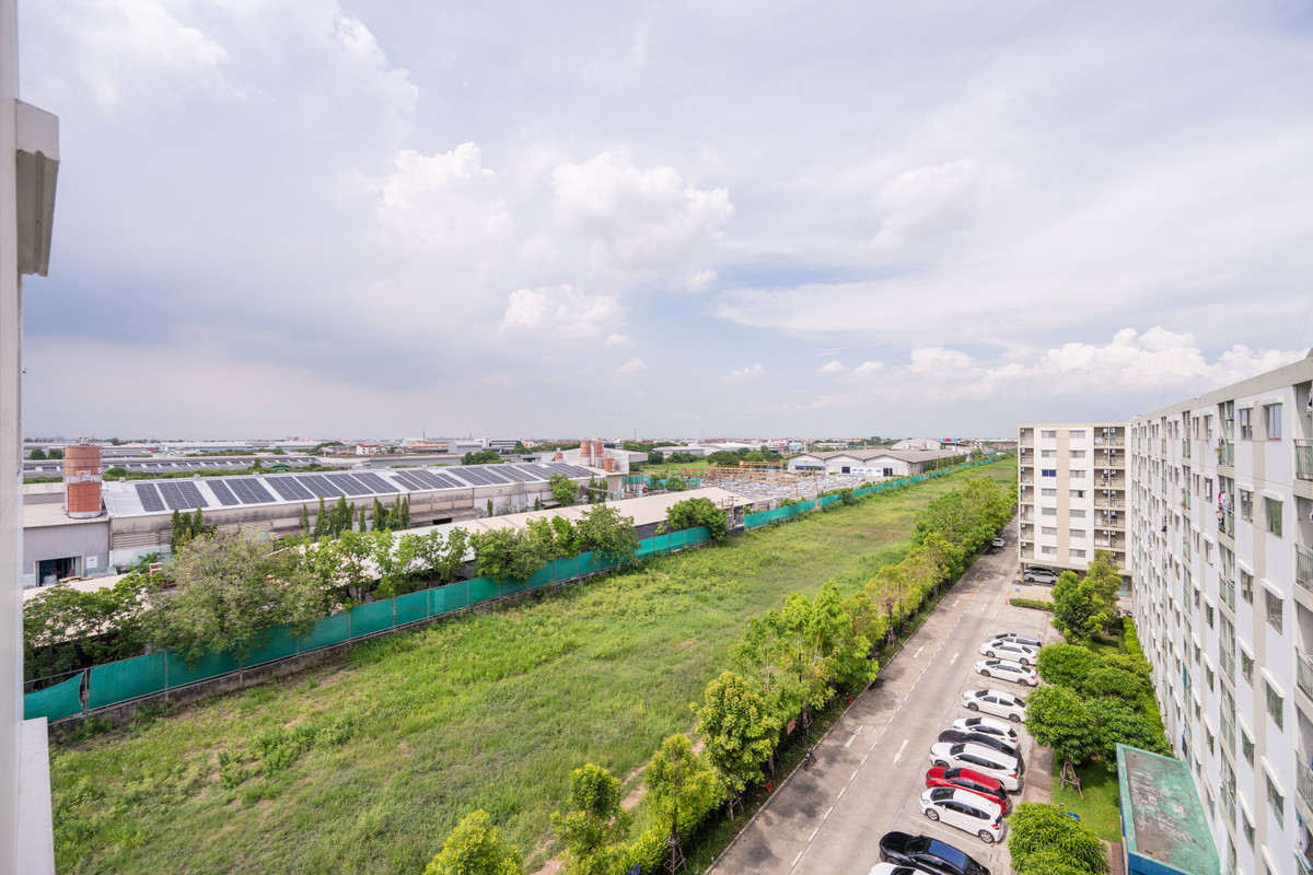 For SaleCondoLadkrabang, Suwannaphum Airport : Monthly installments starting at only 4000 baht/month, Lumpini Condo Town. Romklao-Suvarnabhumi Condo ready to move in Pack your clothes and move in now!!!