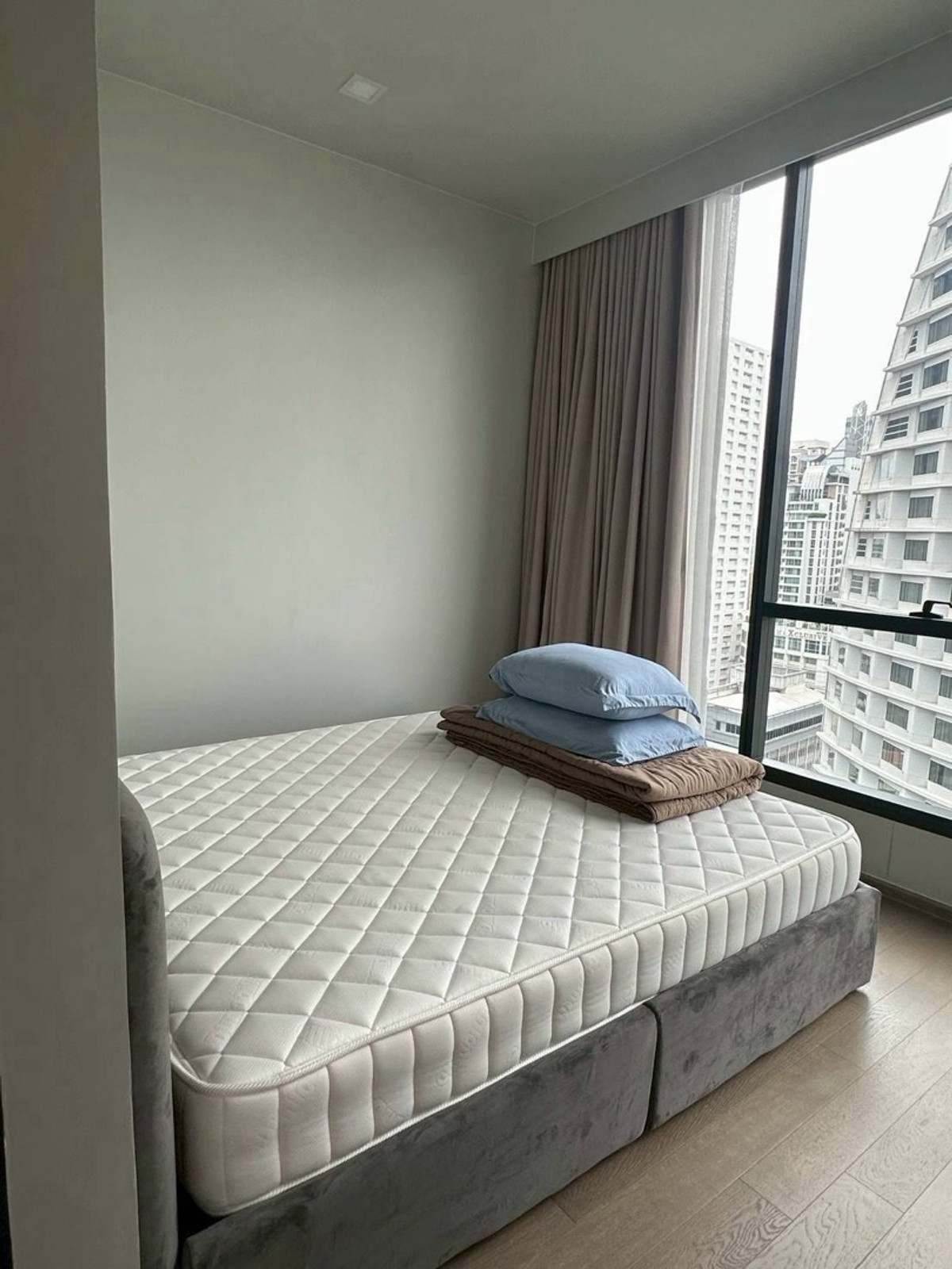 For RentCondoSukhumvit, Asoke, Thonglor : Celes Asoke- 0816037454