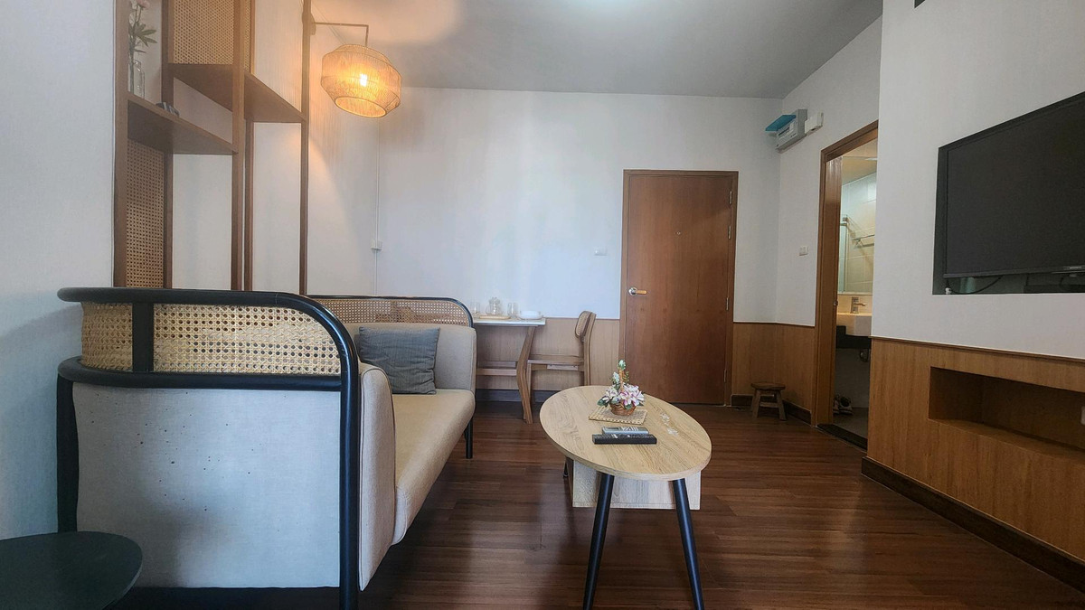 ให้เช่าคอนโดเชียงใหม่ : Supalai Monte 2 | ให้เช่า 1 ห้องนอน ไซต์ใหญ่ วิวสวย เห็นภูเขา และห้องมีโต๊ะทำงาน เอาฟูกมาใส่เพิ่มได้ สะดวกสะบาย เดินถึงเซ็นทรัล เฟส เชียงใหม่