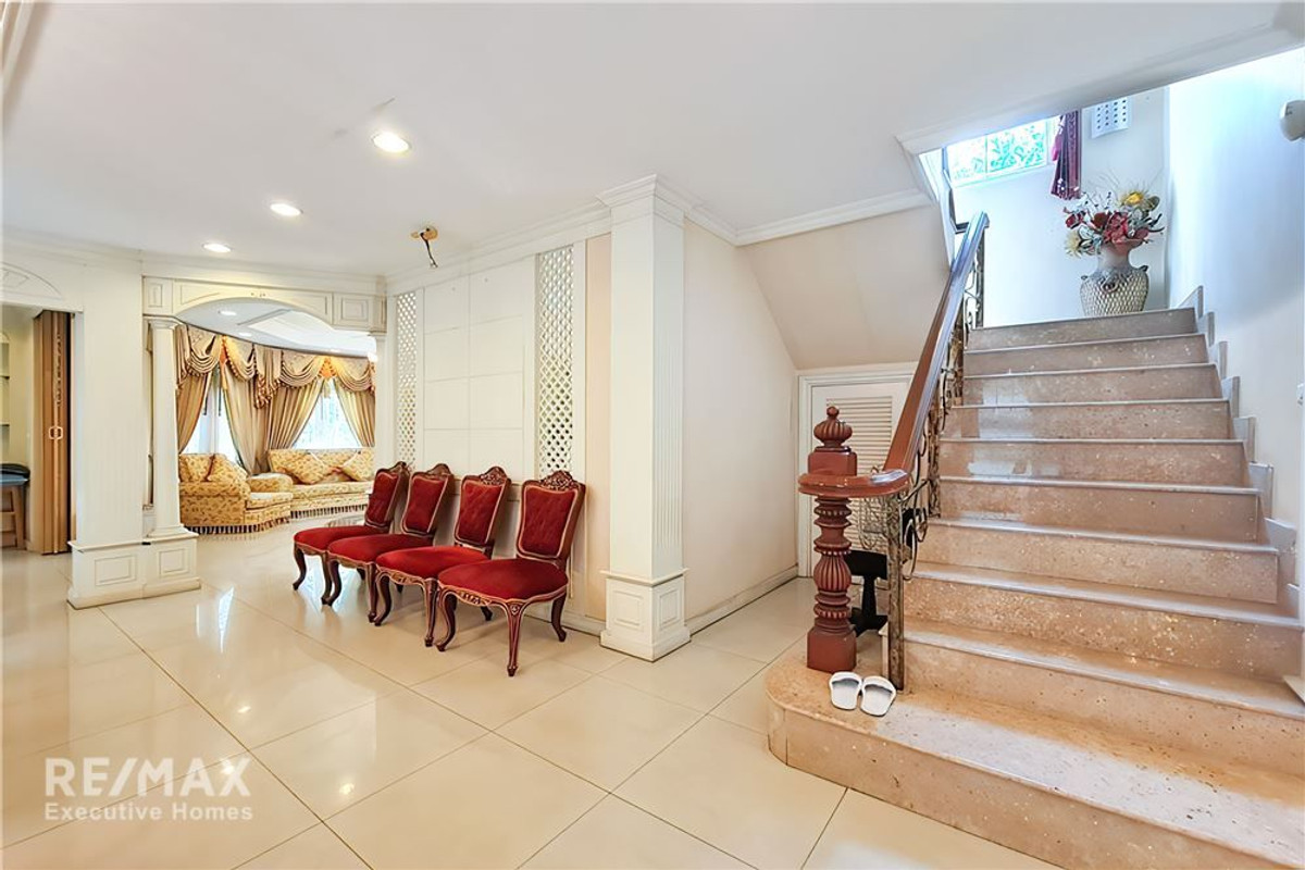 ขายบ้านลาดกระบัง สุวรรณภูมิ : ขายด่วน! บ้านพร้อมที่ดินใหญ่ 181 ตร.ว. ใกล้สวนหลวง ร.9 เพียง 2.5กม.