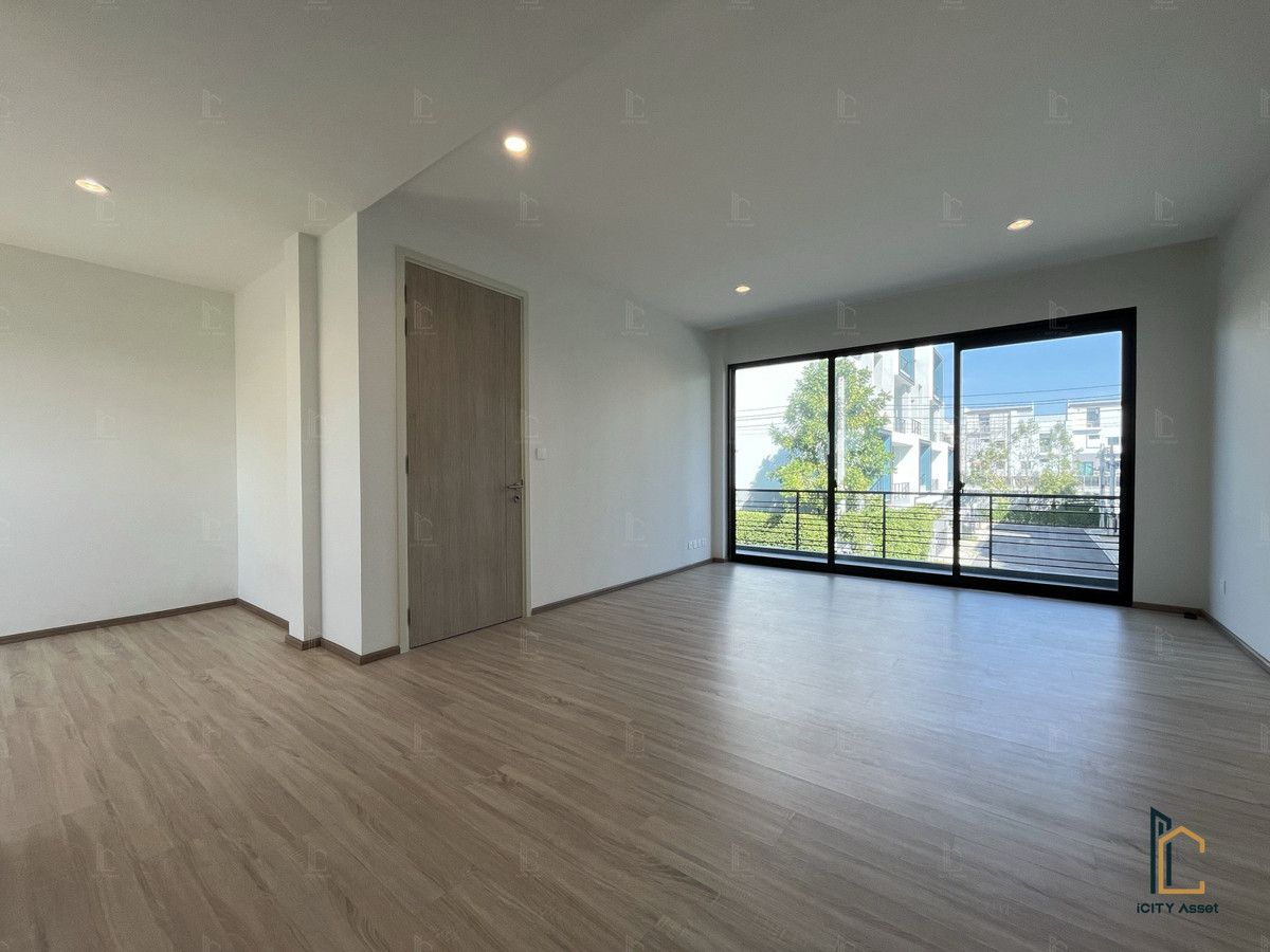 For SaleTownhomePattanakan, Srinakarin : 🔥🔥Best price!! 3b4b 9.5mb - Nirvana Define Krungthep Kreetha 📞Call 090 919 9898