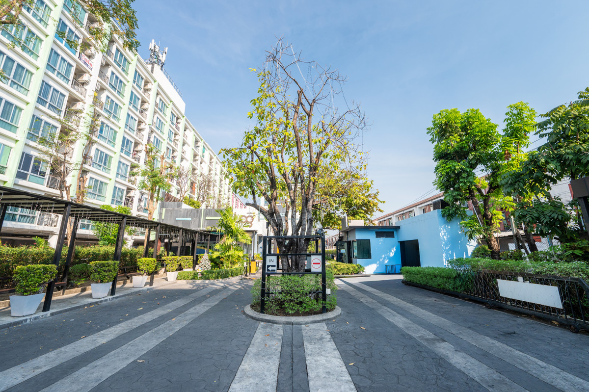 For SaleCondoOnnut, Udomsuk : Condo near the BTS, in the heart of the city, prime location! The Log 3 - Sukhumvit, low price starting at 5000 baht per month, fully furnished condo, just pack your bags and move in!!!!