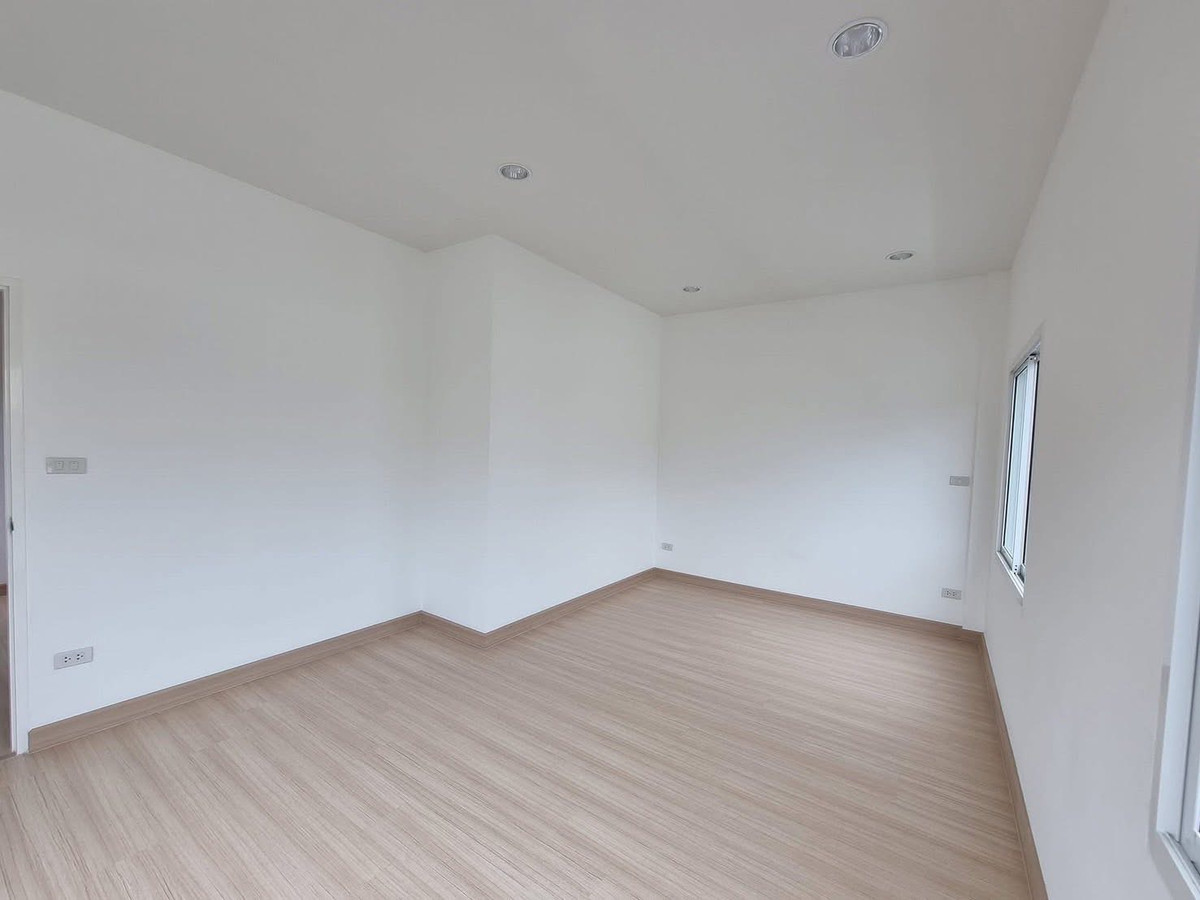 ขายทาวน์โฮมวิภาวดี ดอนเมือง หลักสี่ : ขาย/SALE : Townhome Kosum Ruamjai Soi 44 (ทาวน์โฮม โกสุม รวมใจ ซอย 44) - 5 ห้องนอน LC094