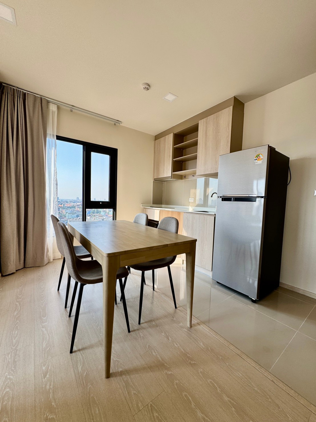 For RentCondoWongwianyai, Charoennakor : 🔥 For rent, 2 bedrooms, city view! FLO by Sansiri