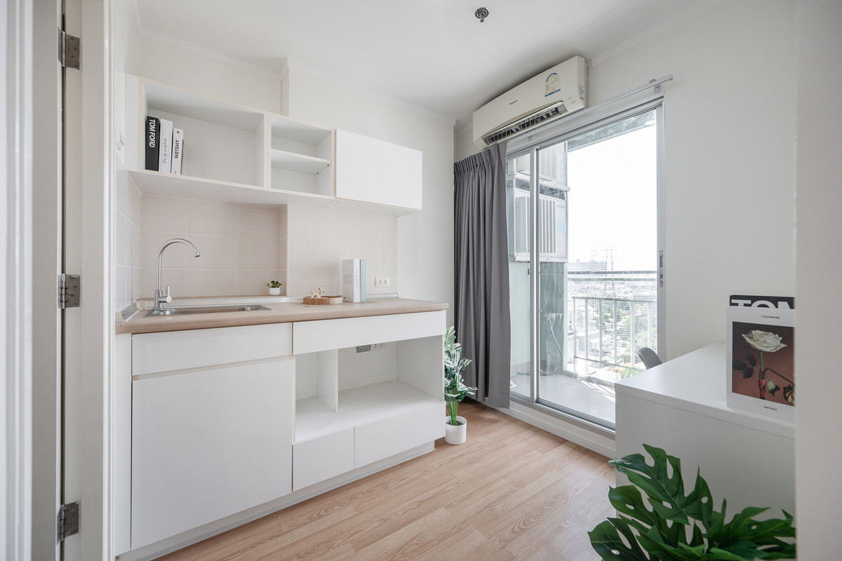 For SaleCondoBang Sue, Wong Sawang, Tao Pun : Condo near the BTS, only 5 minutes! Complete facilities Plus lots of furniture so you can just carry your bags and move in! Lumpini Ville Prachachuen-Phongphet 2