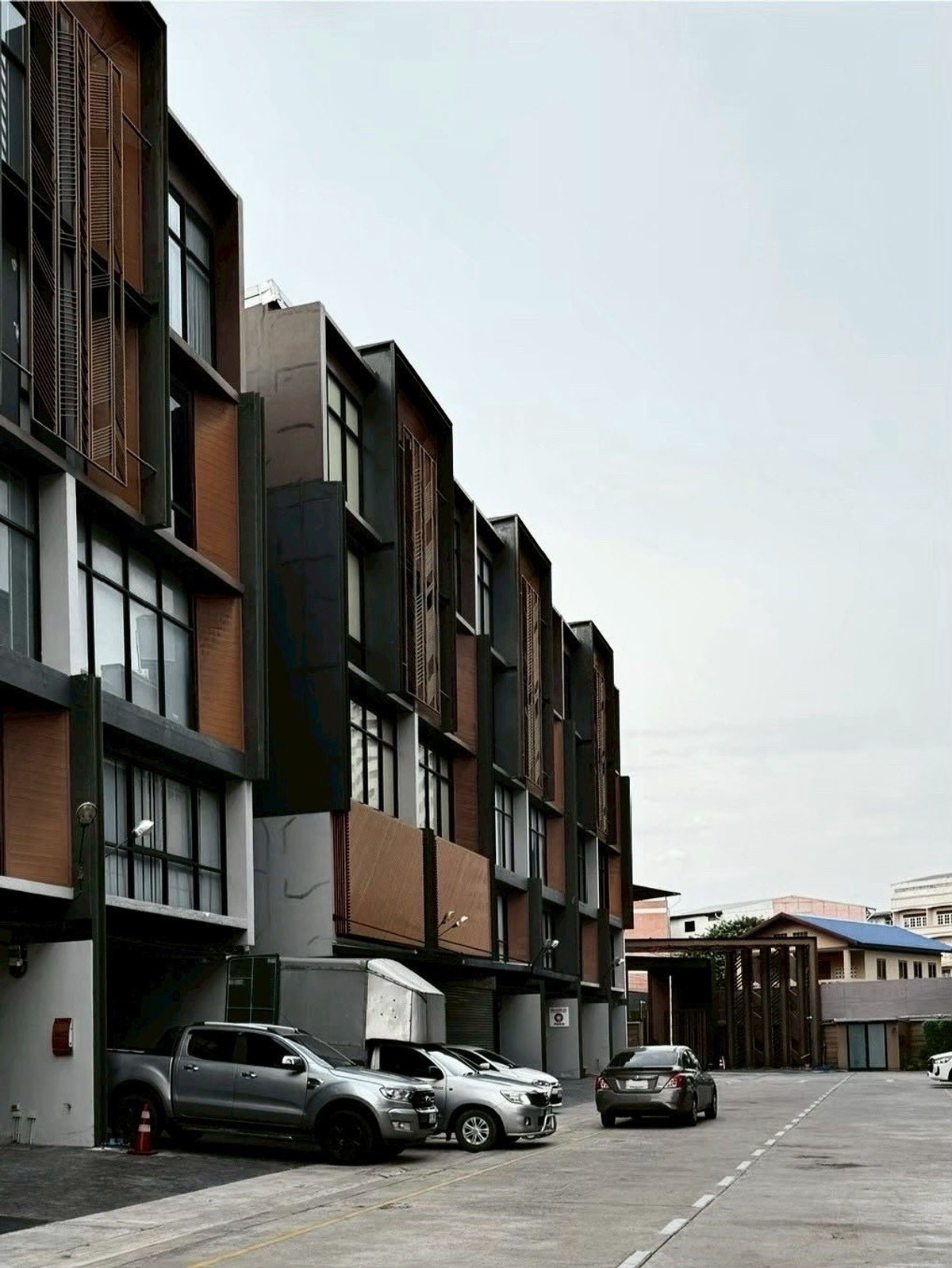 ให้เช่าทาวน์โฮมอ่อนนุช อุดมสุข : ✨ ปล่อยเช่า Home Office | The Pride สุขุมวิท 77 (ซ. อ่อนนุช 30) | เพียง 5 นาที ถึงสถานี BTS 🔥เพียง80k