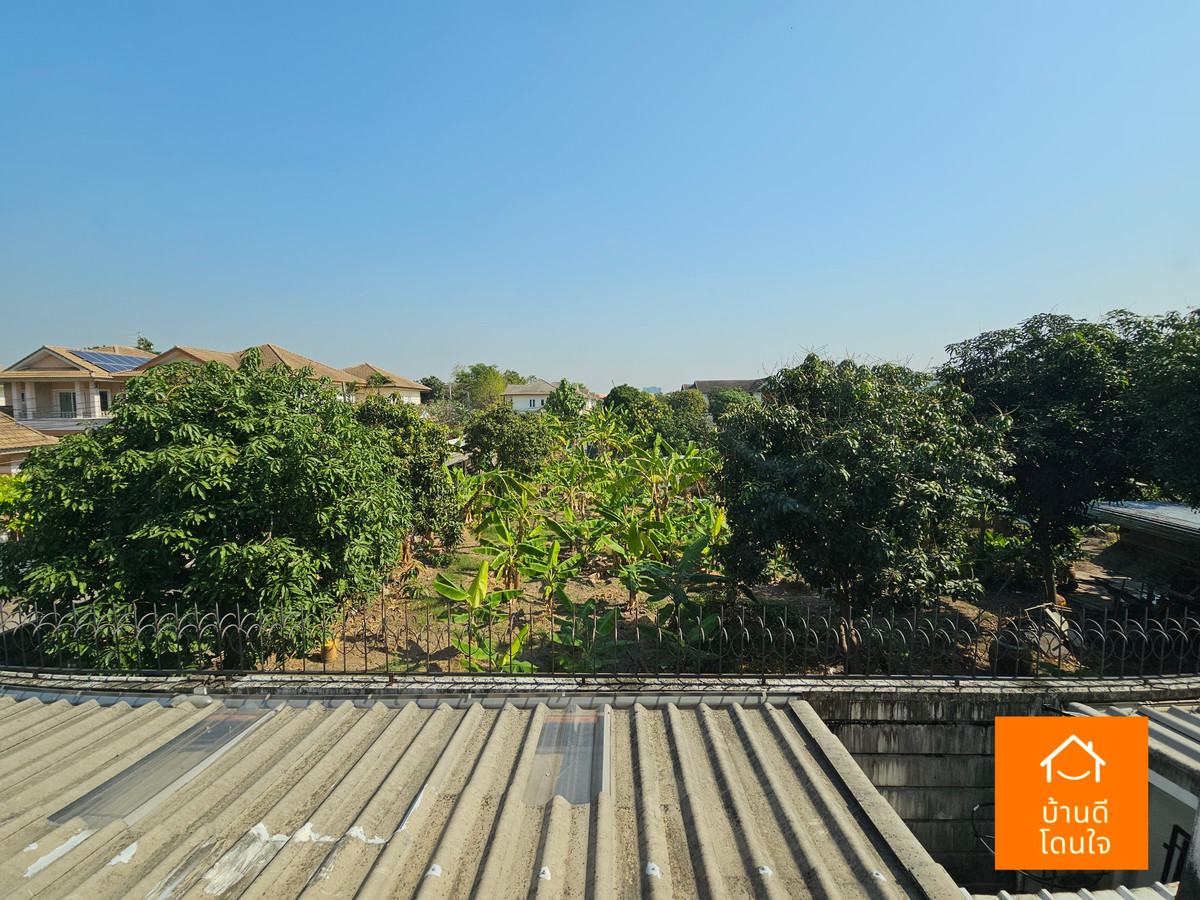 ขายทาวน์โฮมนวมินทร์ รามอินทรา : โปรไฟไหม้ 🔥บ้านกลางเมือง นวมินทร์42 (33 ตร.ว.) หลังมุม รีโนเวทใหม่สวย ใกล้เดอะมอล์บางกะปิ 