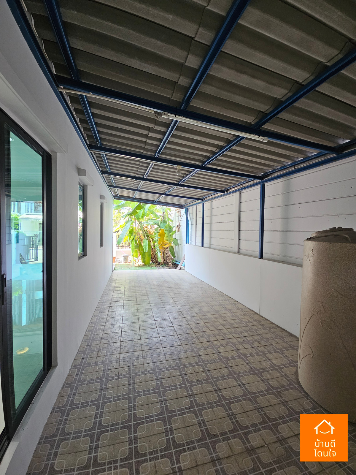 ขายทาวน์โฮมนวมินทร์ รามอินทรา : โปรไฟไหม้ 🔥บ้านกลางเมือง นวมินทร์42 (33 ตร.ว.) หลังมุม รีโนเวทใหม่สวย ใกล้เดอะมอล์บางกะปิ 