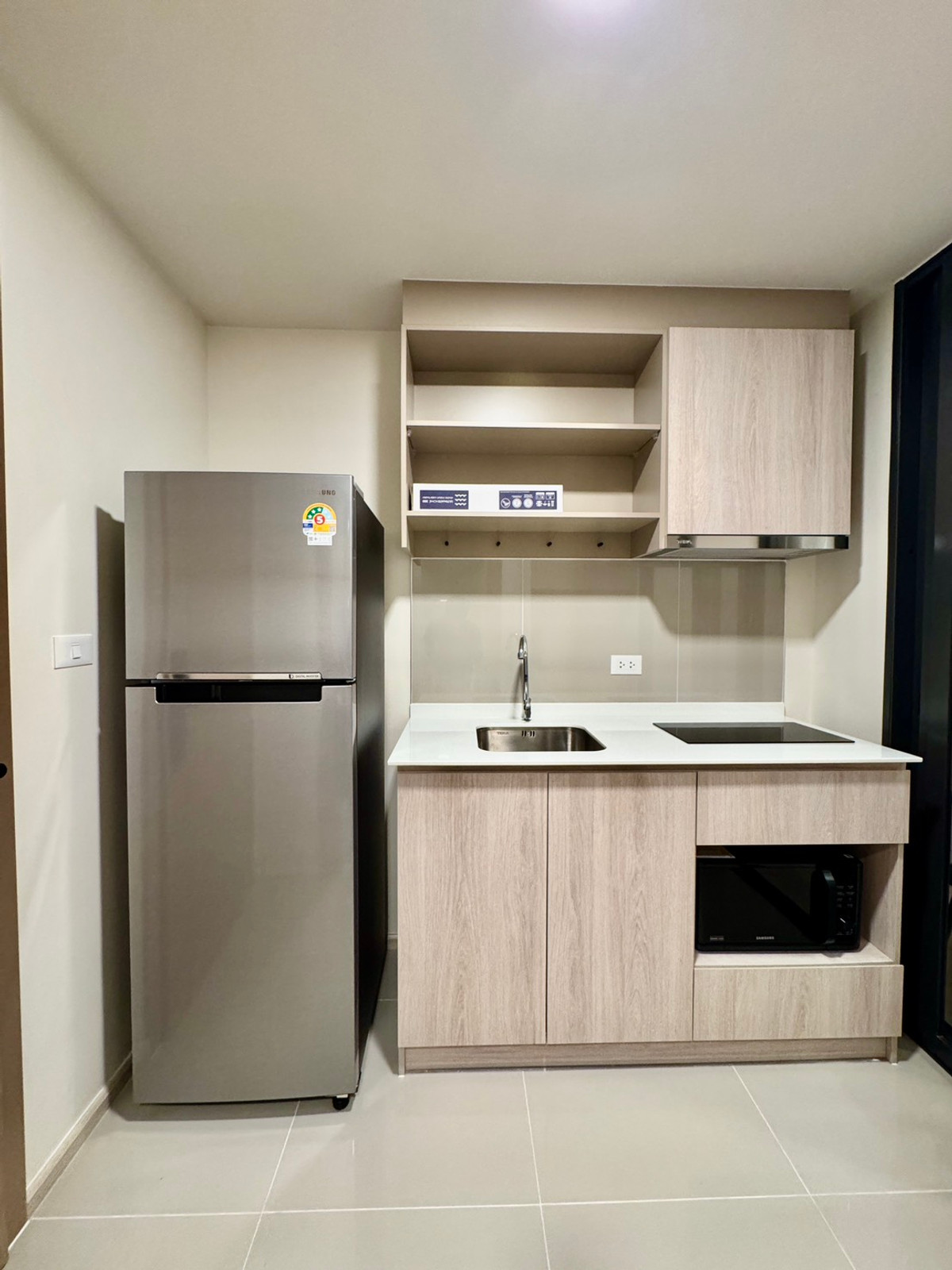 For RentCondoWongwianyai, Charoennakor : 🔥 For rent FLO by Sansiri, Loft room, high ceiling!