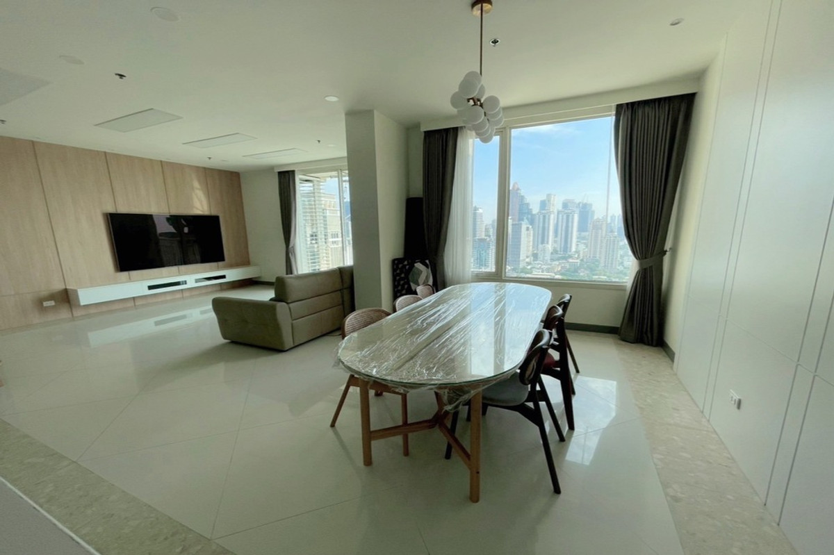 CondoSathorn, Narathiwat : 🔥 For Sale - Rent !! Wide living room, rare item !! 🔥 Code C20260200002..........The Empire Place, 3 bedroom, 4 bathroom, high floor 29++, furnished, ready to move in, Special Deal!!📣📣