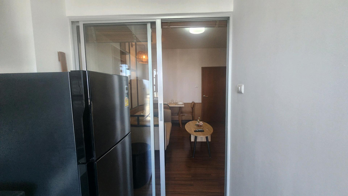 ให้เช่าคอนโดเชียงใหม่ : Supalai Monte 2 | ให้เช่า 1 ห้องนอน ไซต์ใหญ่ วิวสวย เห็นภูเขา และห้องมีโต๊ะทำงาน เอาฟูกมาใส่เพิ่มได้ สะดวกสะบาย เดินถึงเซ็นทรัล เฟส เชียงใหม่