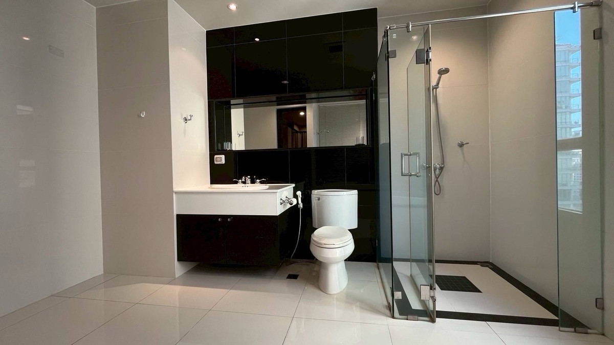 ให้เช่าคอนโดวิทยุ ชิดลม หลังสวน : Address Chidlom 2b2b 50k call 0886166564