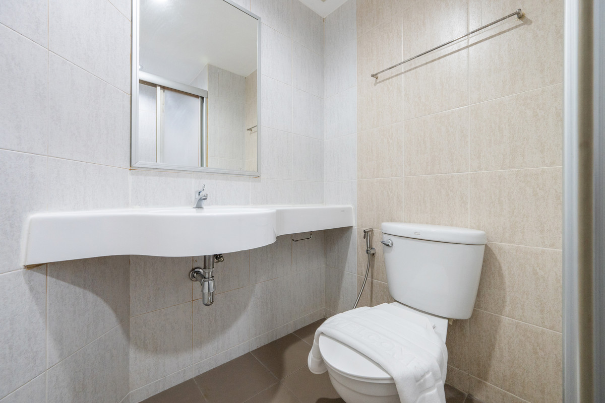 ขายคอนโดบางแค เพชรเกษม : 🚨ขาย! คอนโดลุมพินี พาร์ค เพชรเกษม 98 ชั้น2 เหมือนอยู่บ้าน ขึ้นลงสบาย มีให้เลือกชมถึง 2 ห้องสวย เฟอร์ใหม่ ห้องใหม่ วิวดี พร้อมอยู่ 