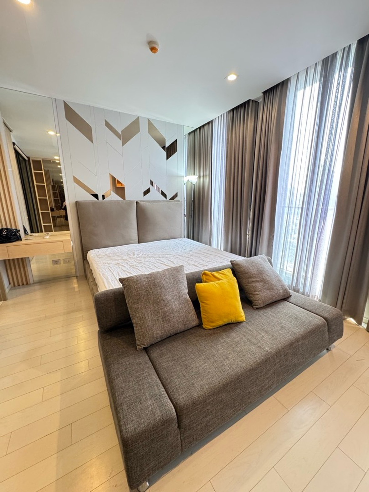 For RentCondoWitthayu, Chidlom, Langsuan, Ploenchit : (For Rent) Noble Ploenchit 47 Sqm.