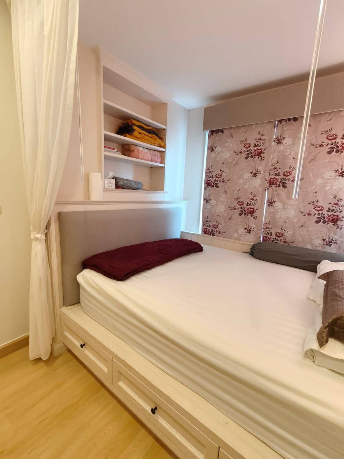 For SaleChaengwatana, Muangthong : House for sale The Village Chaengwattana-Tiwanon Behind the edge of the area there is a lot of space, there is a greenhouse, ready to move in.