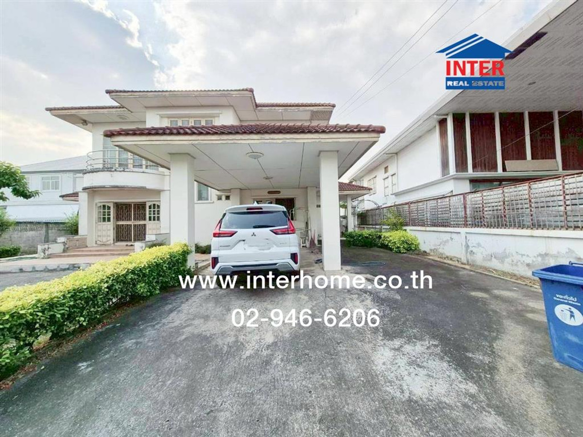 For SaleHouseChaengwatana, Muangthong : 2-story detached house, 104 sq m, Chokpracha Villa Village. Near Muang Thong Thani Chaengwattana Government Center, Chaengwattana Road, Prachachuen Road, Pak Kret, Nonthaburi